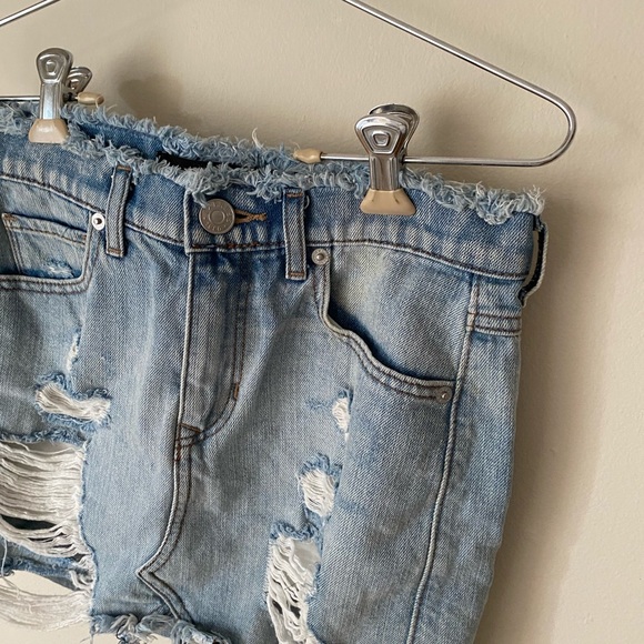 Express Distressed Denim Mini Skirt - Picture 5 of 11